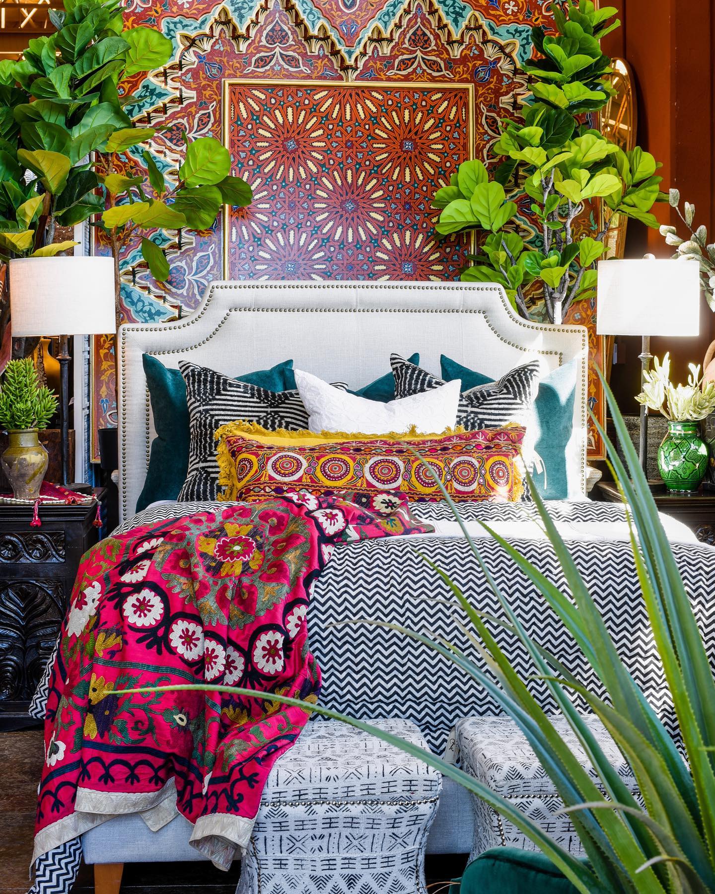 View of 35 Moroccan Bedroom Decor Ideas: 2025's Top Boho Chic Trends ...