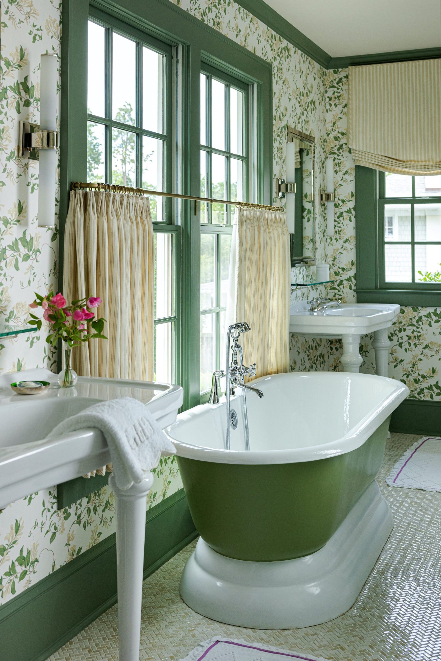 27 Bathtub Decor Ideas You Need to Try in 2026 That Will Transform Your