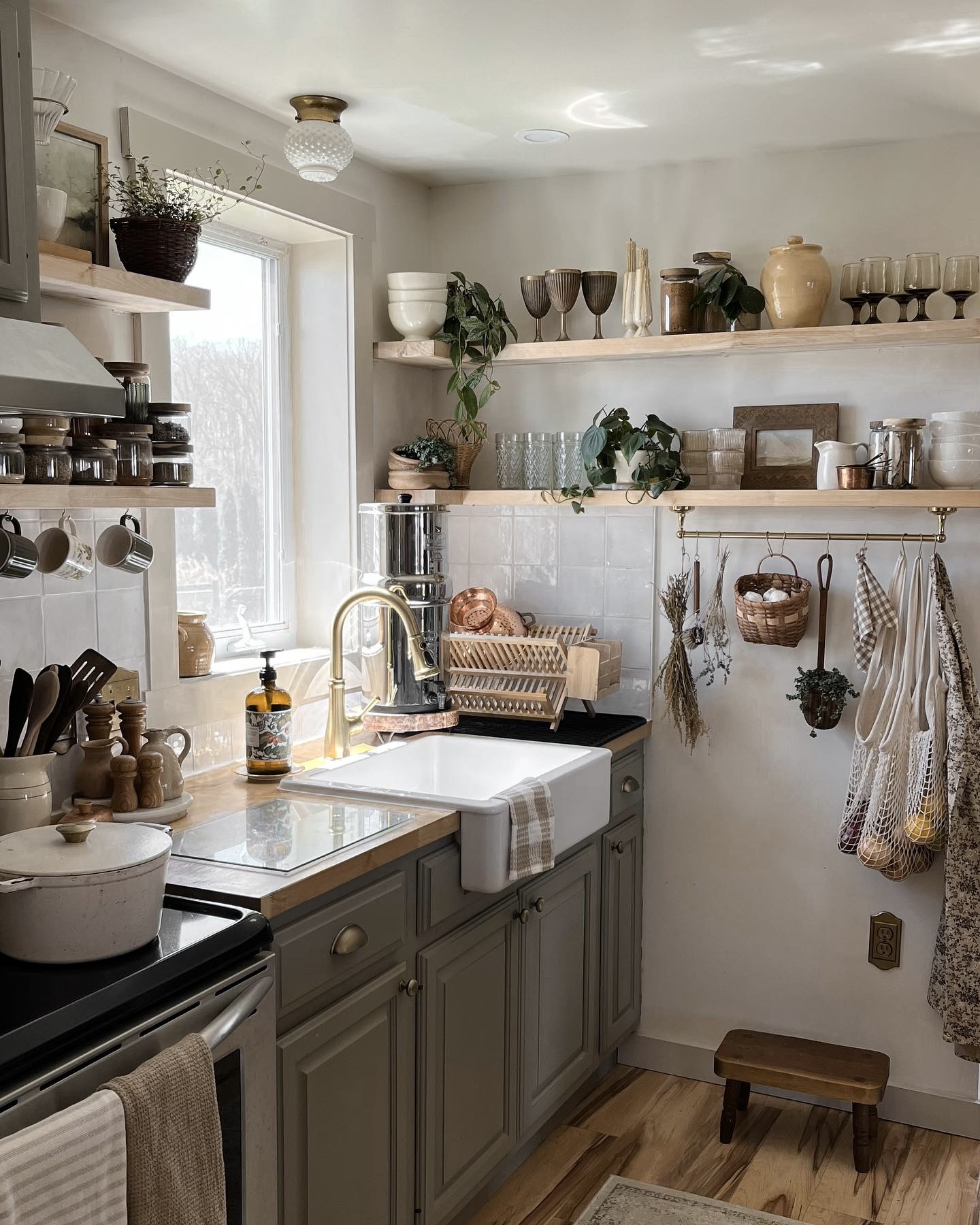 Explore 26 Organized Kitchen Shelving Ideas for a Stylish 2025 Home ...