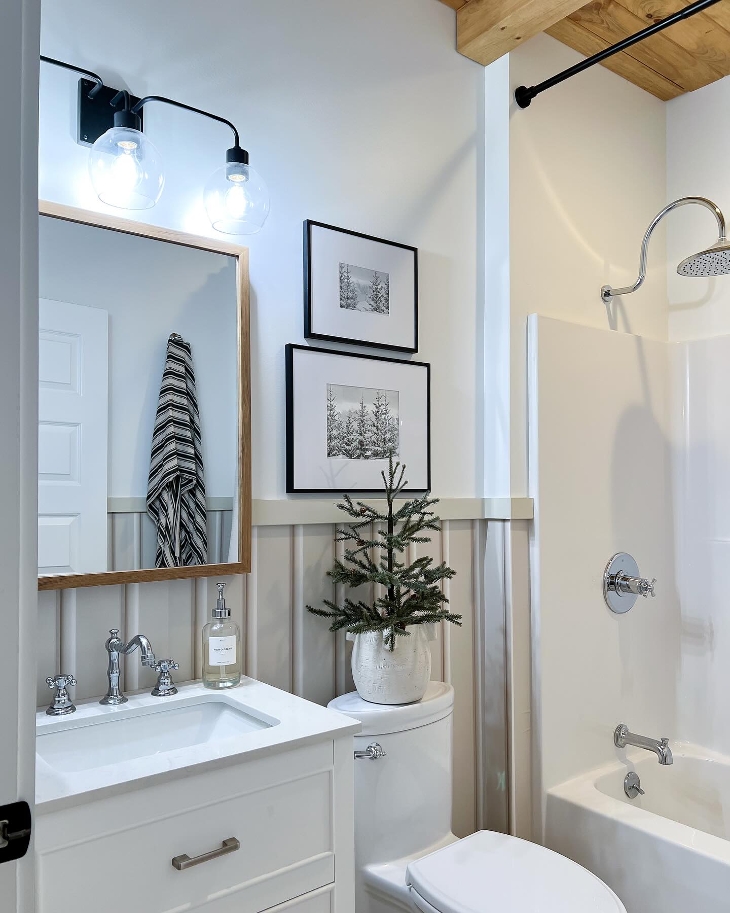 34 Small Bathroom Organization Ideas to Maximize Your Space ...