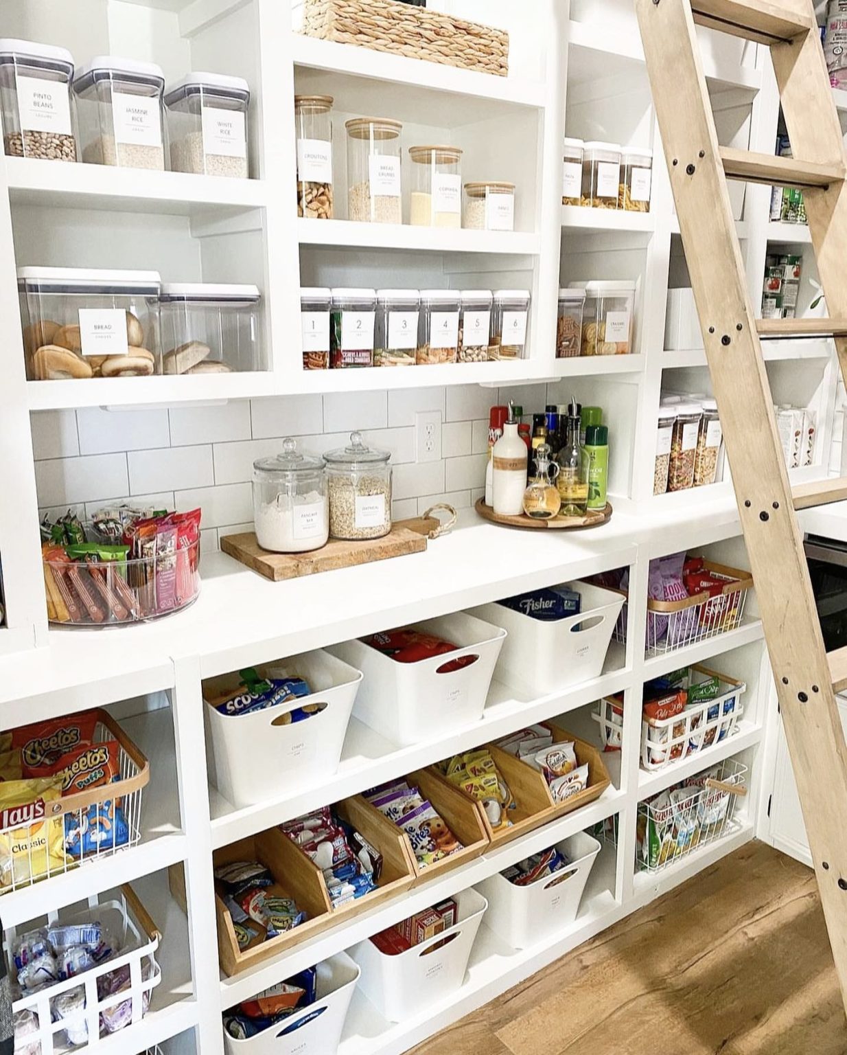 25 Top Kitchen Pantry Organization Ideas for 2025 - Optimize Your Space ...