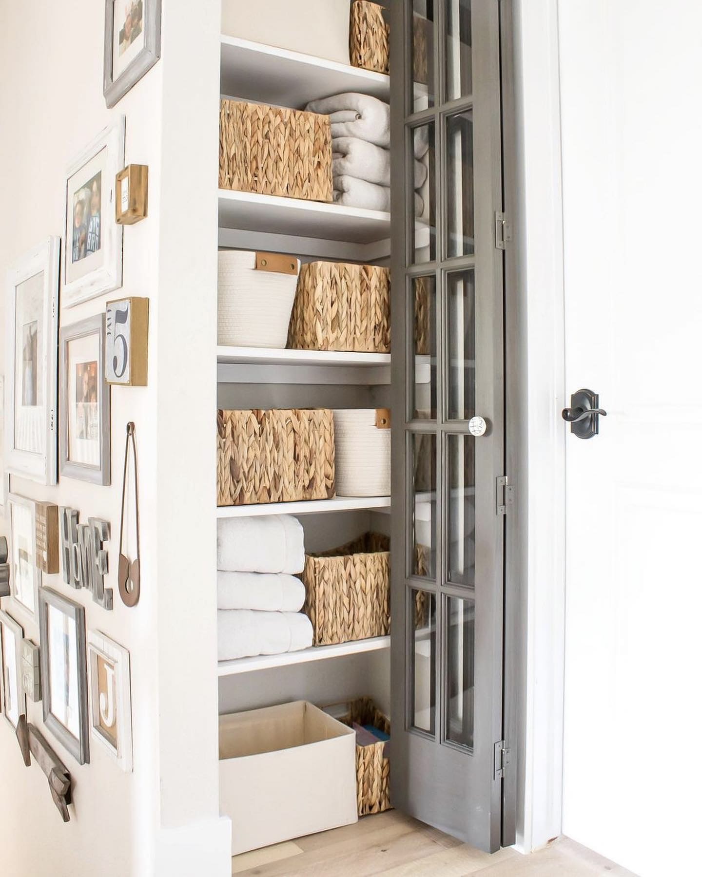 25 Hallway Linen Closet Organization Ideas - Maximize Your Space ...