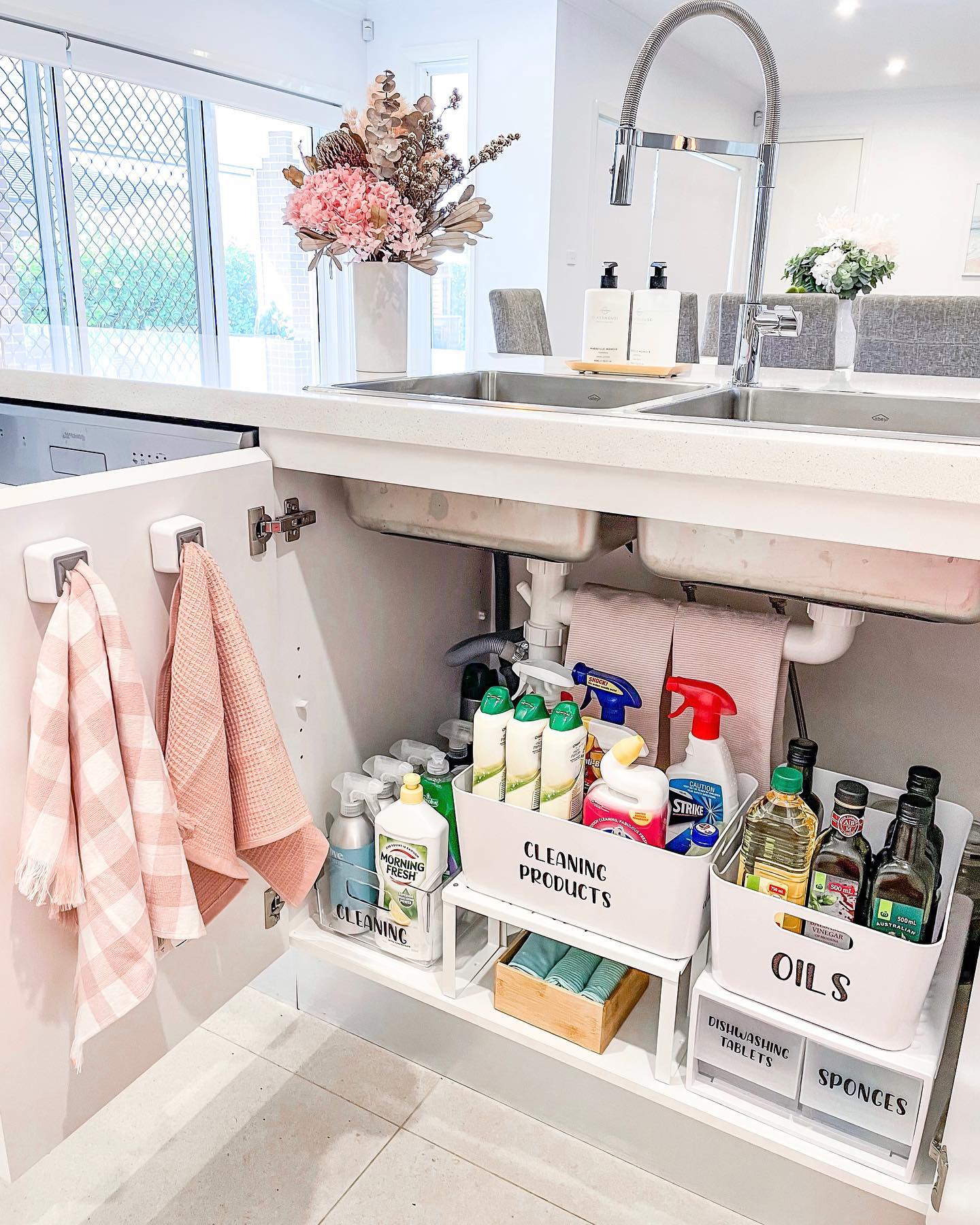 Innovative 2025 Guide: 25 Under Kitchen Sink Organization Hacks ...