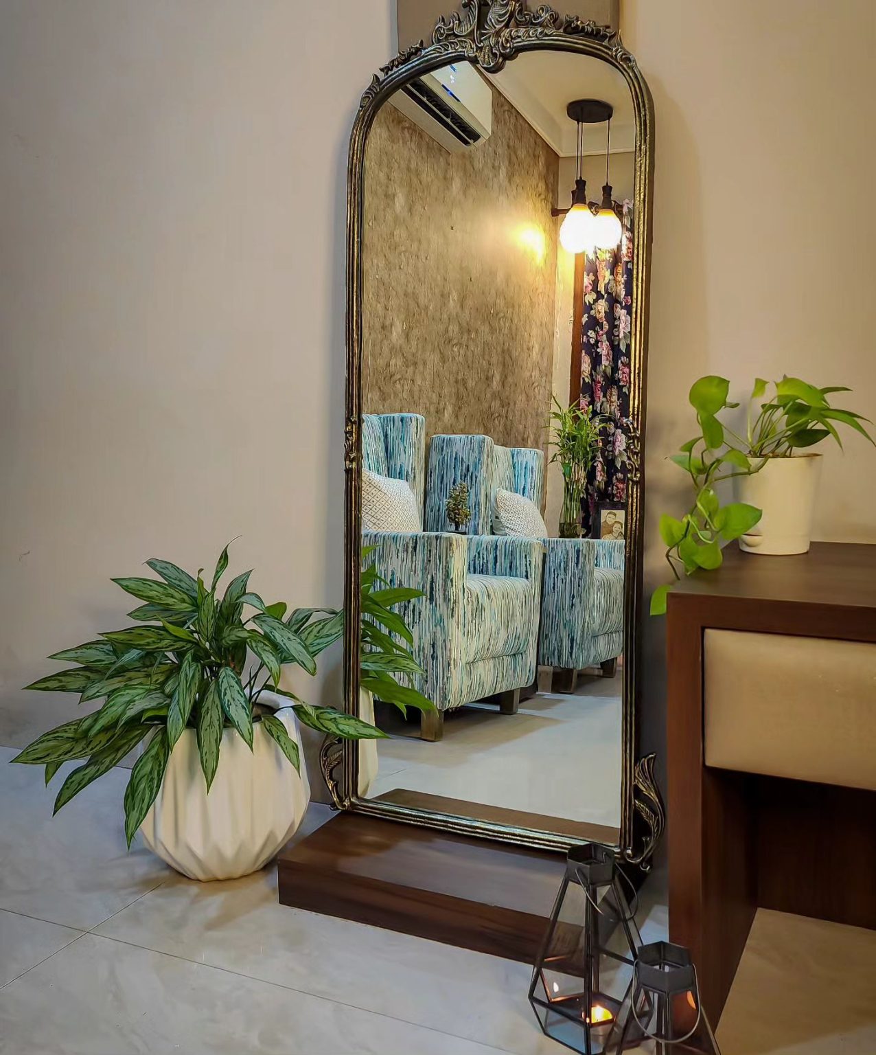 33 Chic Ways to Style with Gold Mirrors in 2025 - placeideal.com