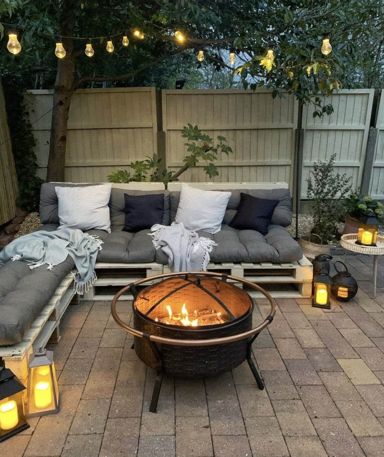Top 23 Patio Fire Pit Designs 2024 - Modern & Cozy Backyard Ideas