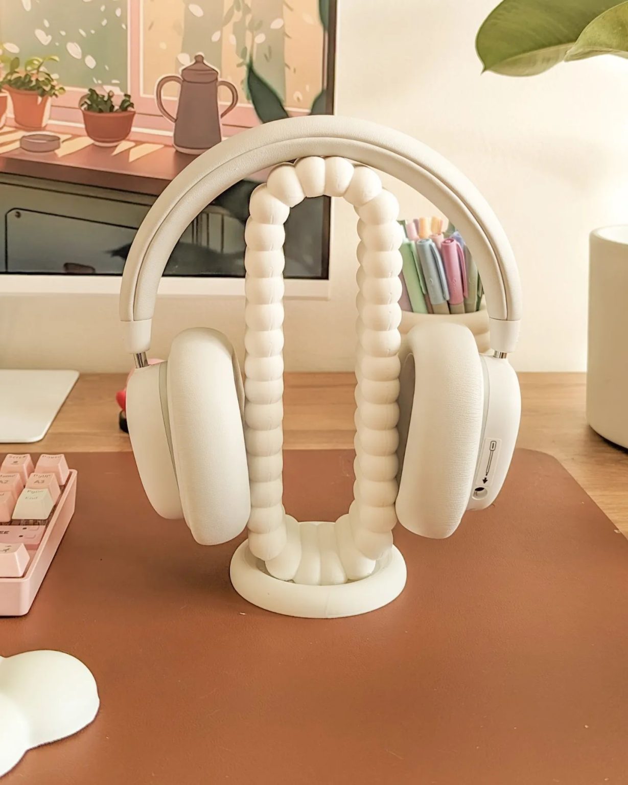 36 MustHave Desk Accessories Elevate Your Workspace Aesthetics