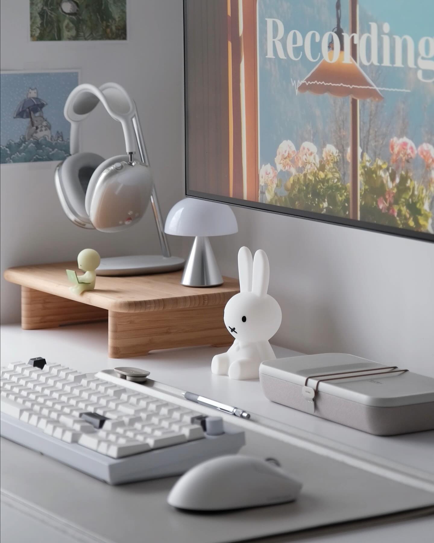 36 MustHave Desk Accessories Elevate Your Workspace Aesthetics