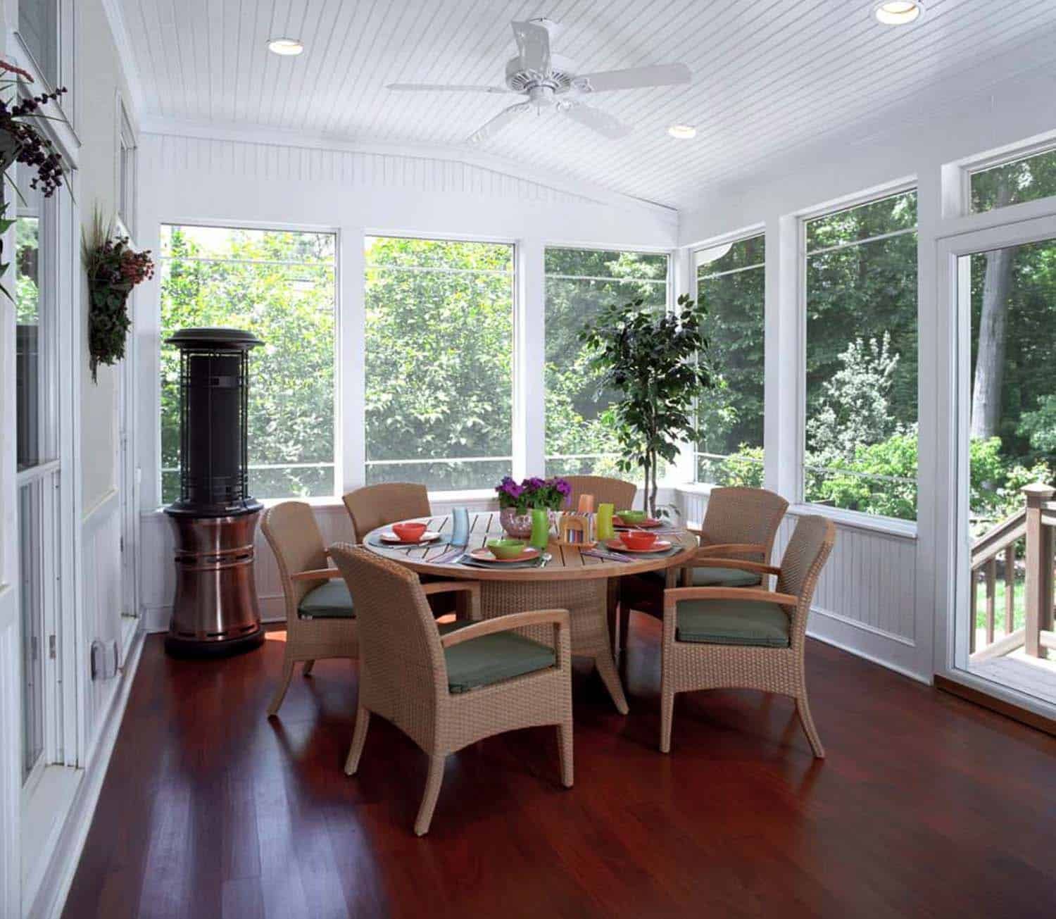 31 Creative 3 Season Porch Ideas to Inspire Your Next Cozy Retreat ...