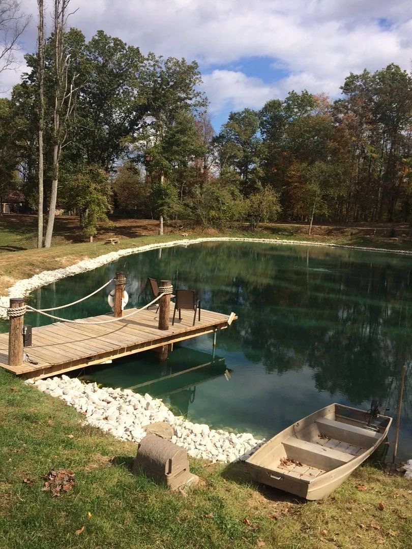 26 Pond Ideas to Transform Your Garden into a Lush Oasis - placeideal.com