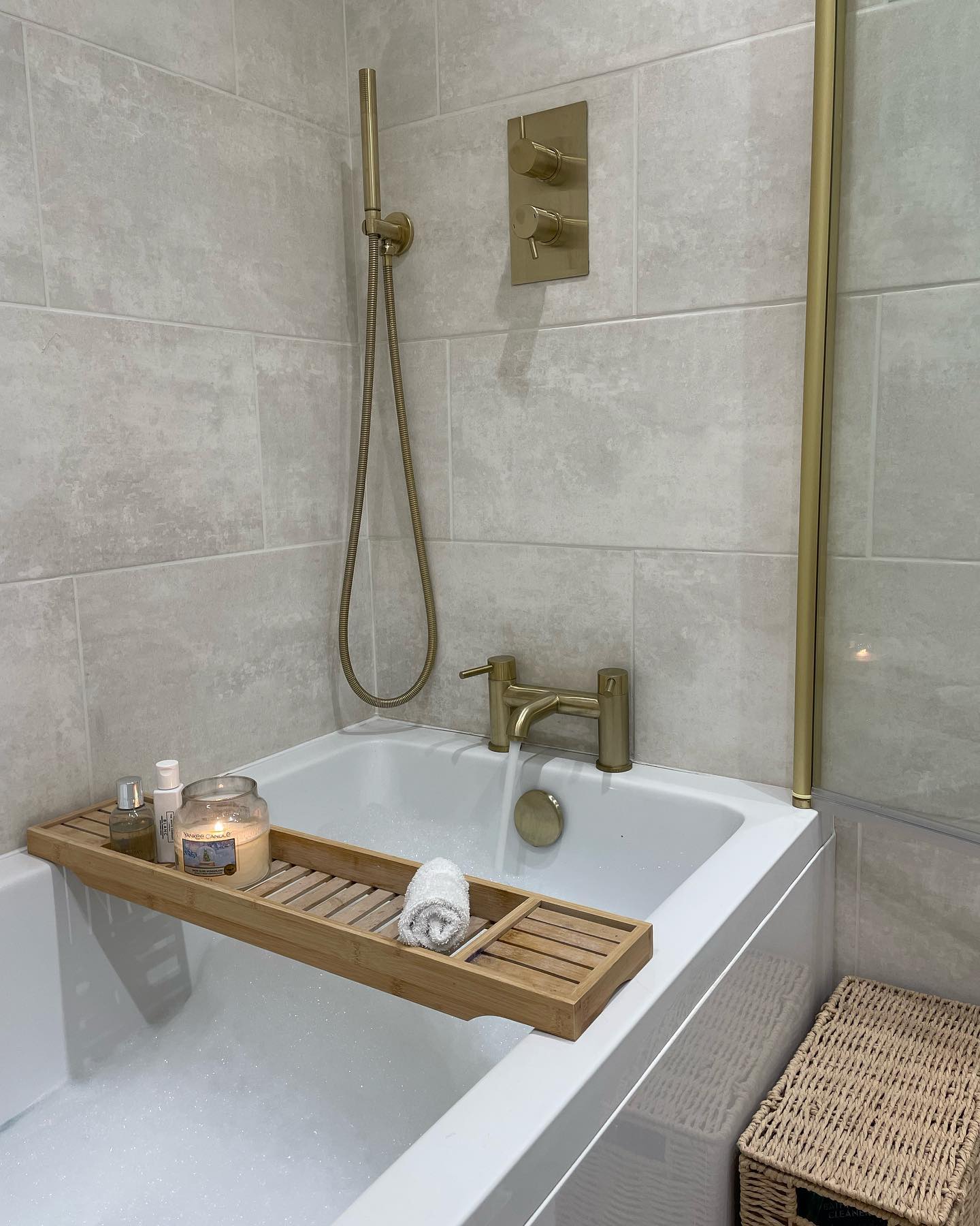 28 Bathroom Tub Ideas: Transform Your Space with Elegance & Comfort ...