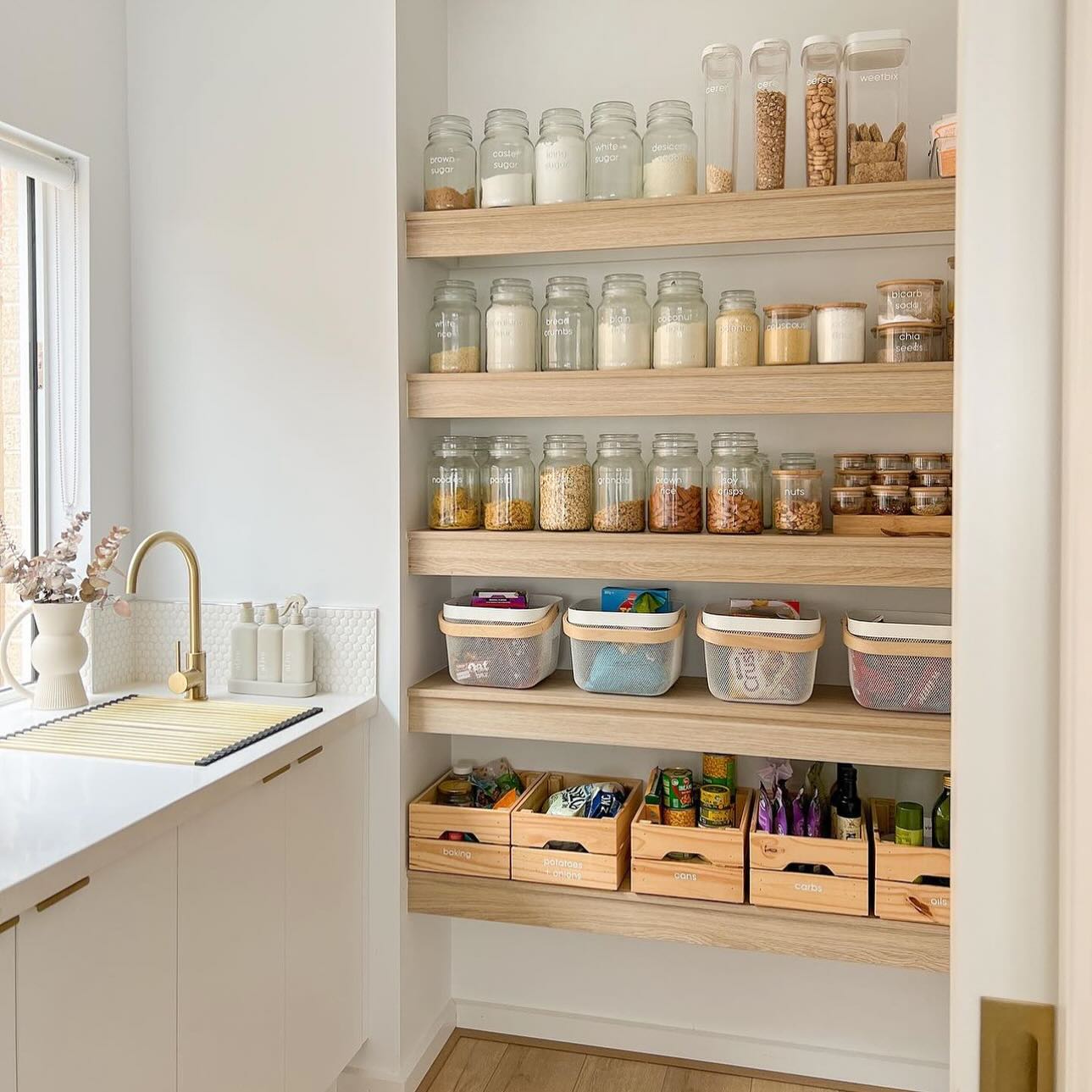 32 Pantry Shelving Ideas for Efficient & Stylish Storage Solutions ...