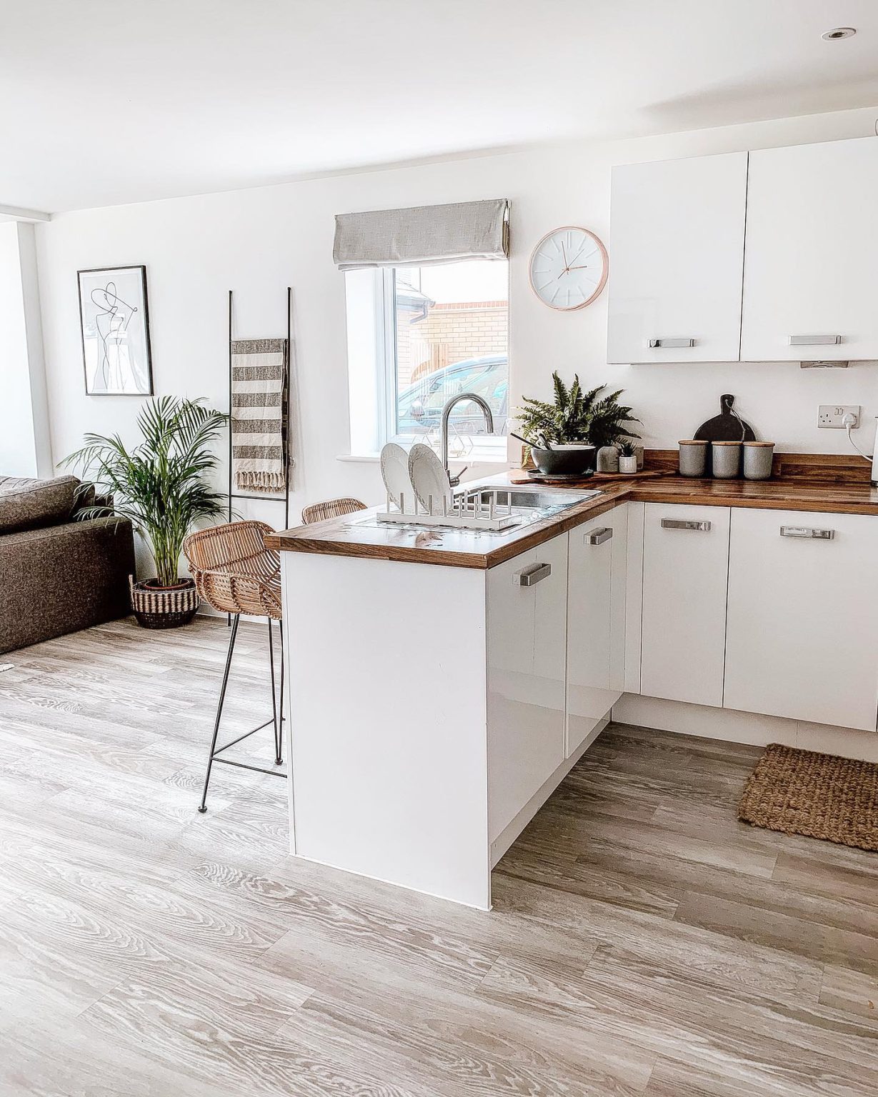 30 White Kitchen Ideas to Brighten Your Space in 2025 - Elegant Designs! - placeideal.com