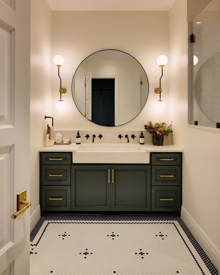 31 Budget-Friendly Bathroom Decor Ideas to Revitalize Your Space ...