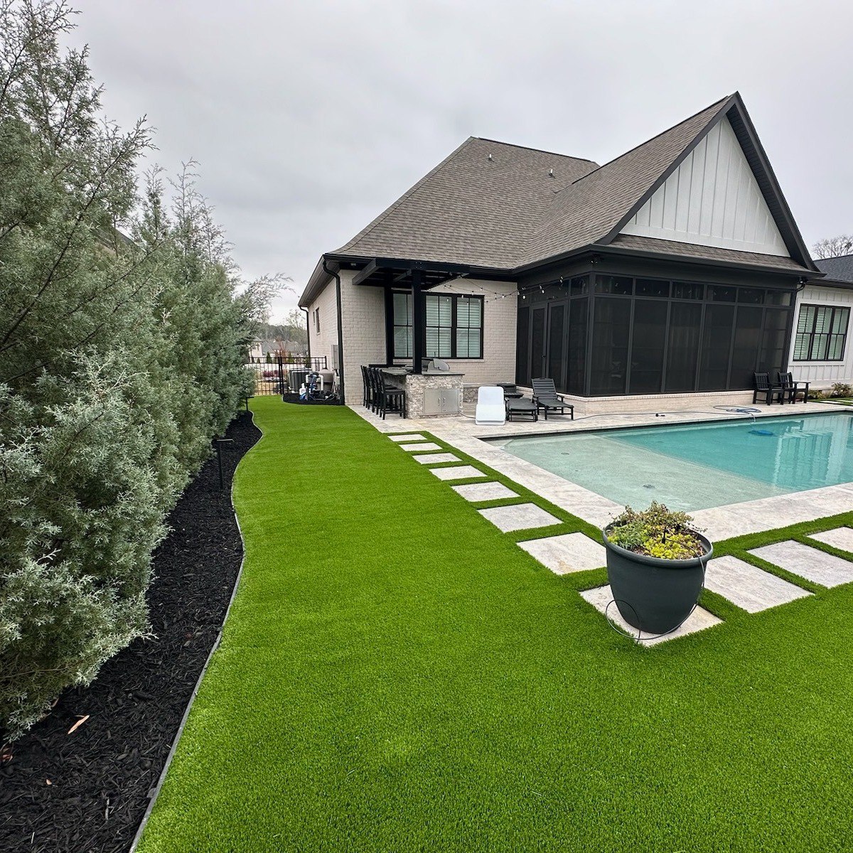 27 Pool Landscaping Ideas to Transform Your Backyard into a Paradise ...