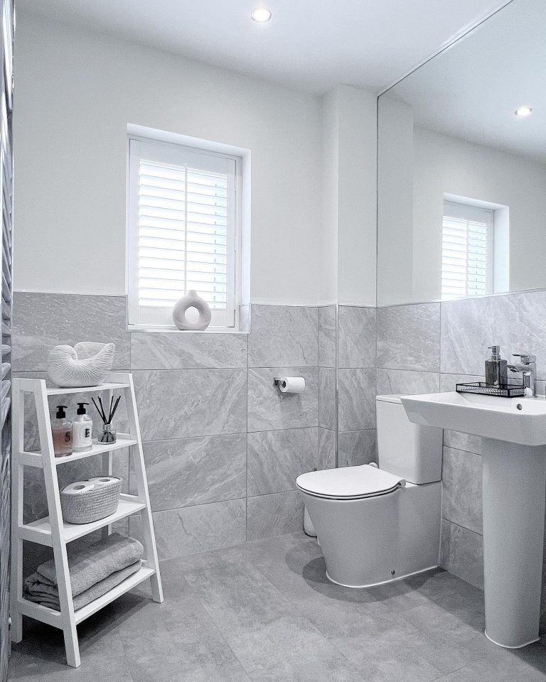 35 Grey Bathroom Ideas: Elevate Your Home with Chic Designs ...