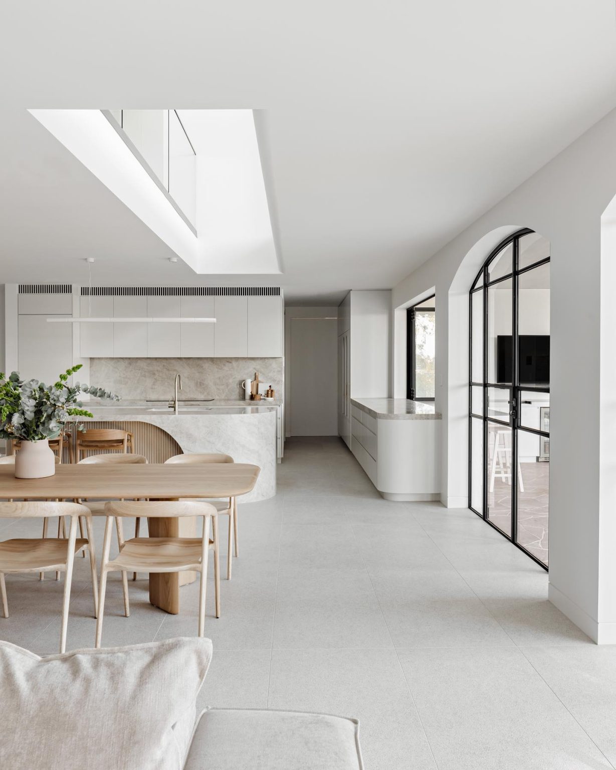 Top 28 Kitchen Floor Ideas to Transform Your Home in 2025 - placeideal.com