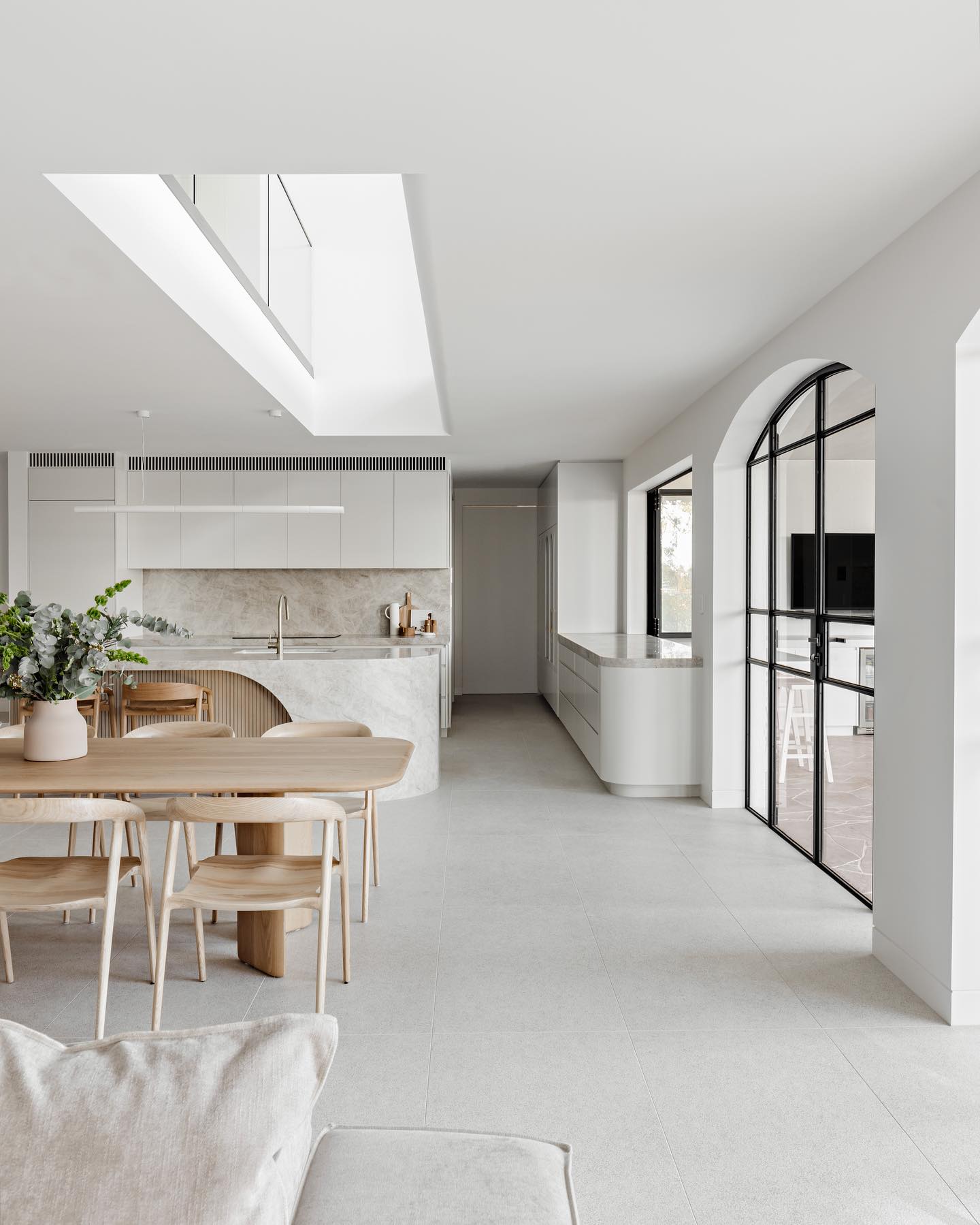 Top 28 Kitchen Floor Ideas to Transform Your Home in 2025 - placeideal.com