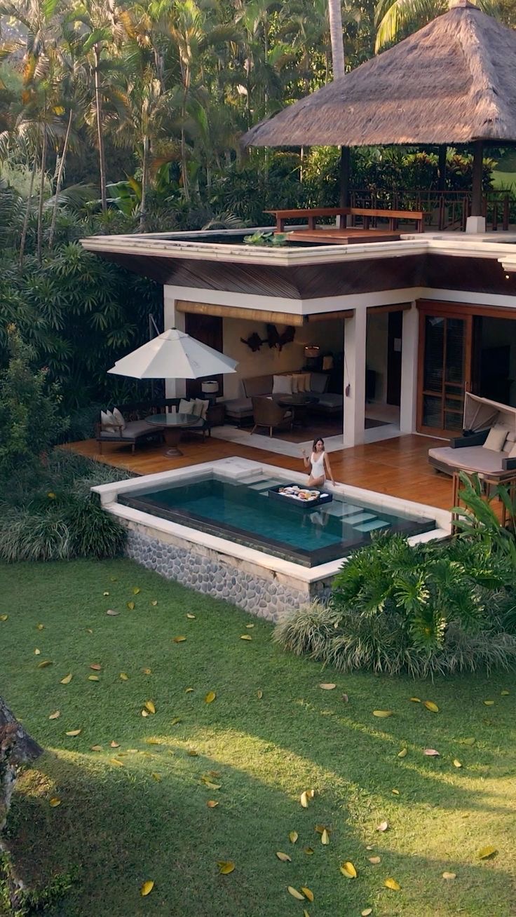 27 Pool Landscaping Ideas to Transform Your Backyard into a Paradise ...