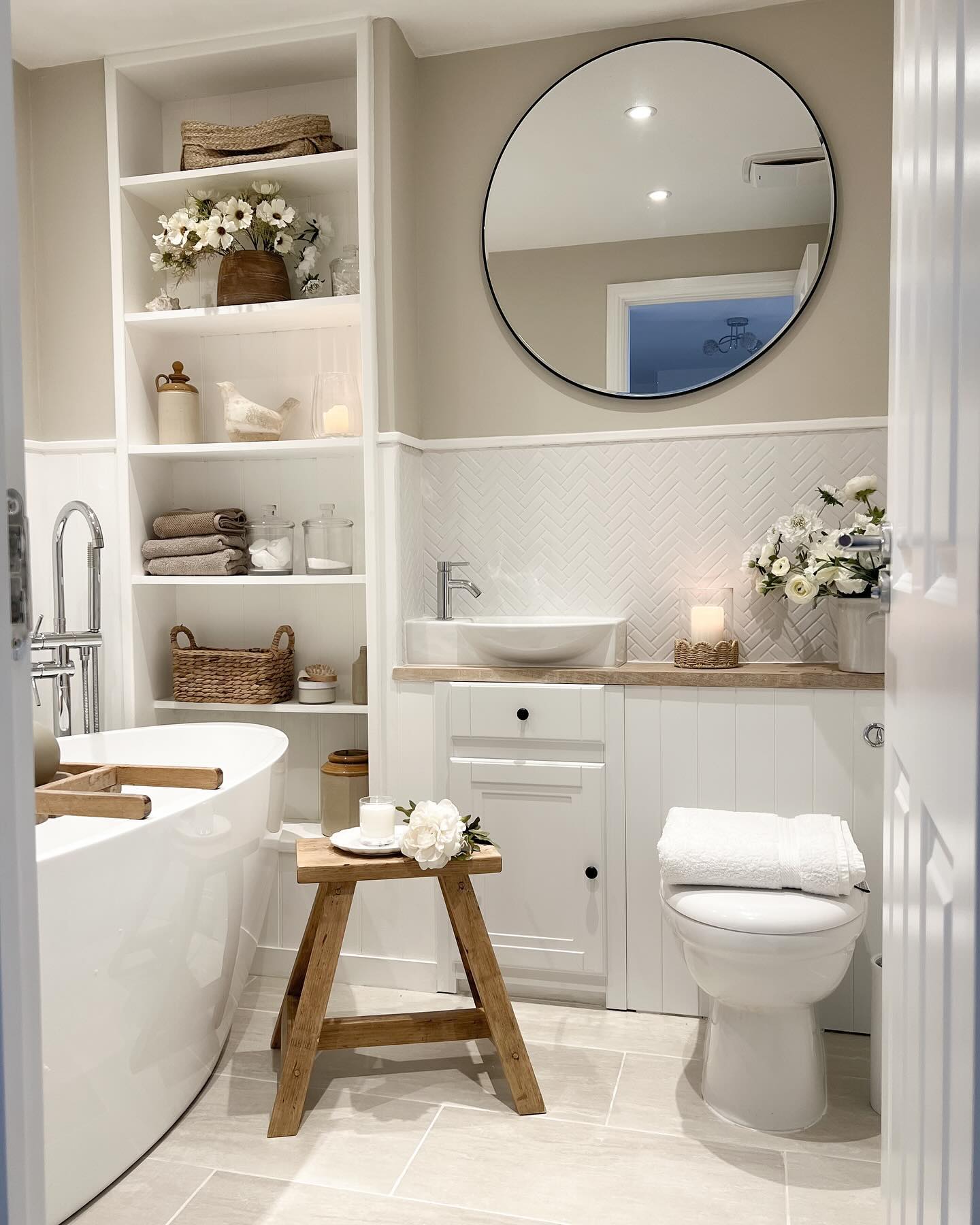 31 Budget-Friendly Bathroom Decor Ideas to Revitalize Your Space ...