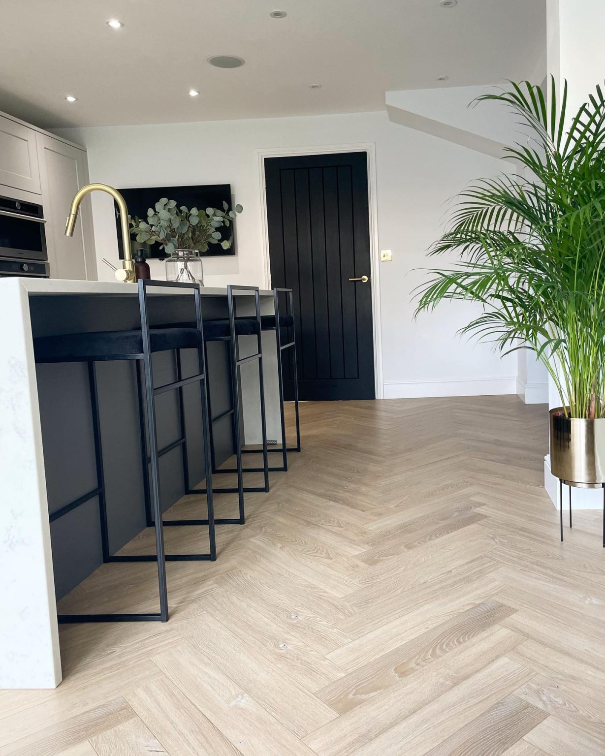 Top 28 Kitchen Floor Ideas to Transform Your Home in 2025 - placeideal.com