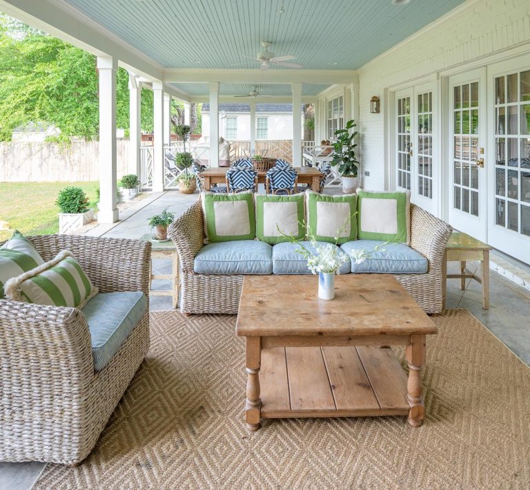 Top 31 Screened Porch Ideas for a Stylish & Comfy Outdoor Retreat ...