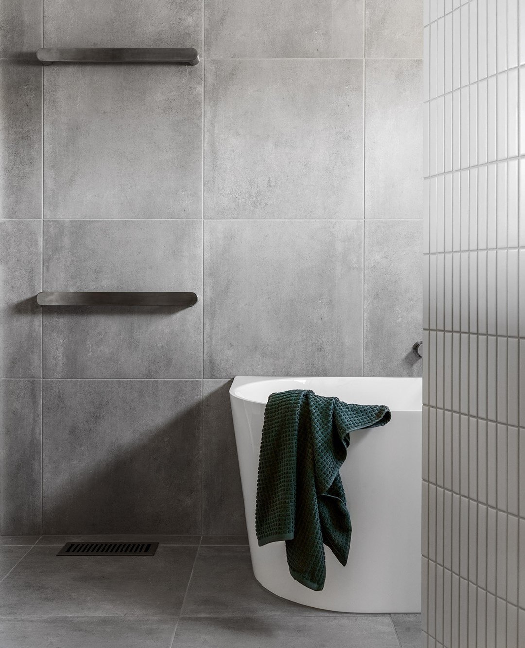 35 Grey Bathroom Ideas: Elevate Your Home with Chic Designs ...