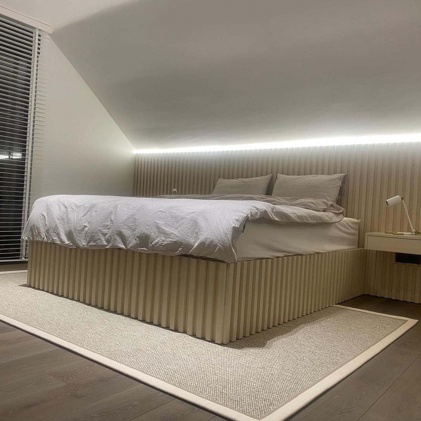 Transform Your Sanctuary: 32 Bedroom Carpet Ideas for Modern Homes ...