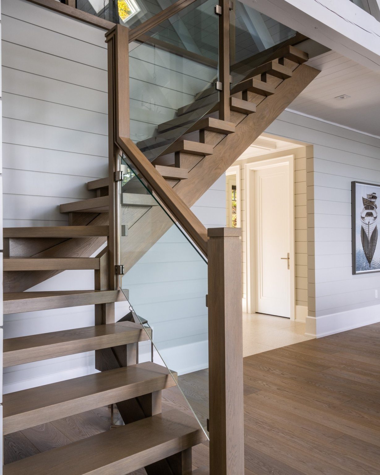29 Glass Staircase Ideas: Elegance Meets Modern Design - placeideal.com