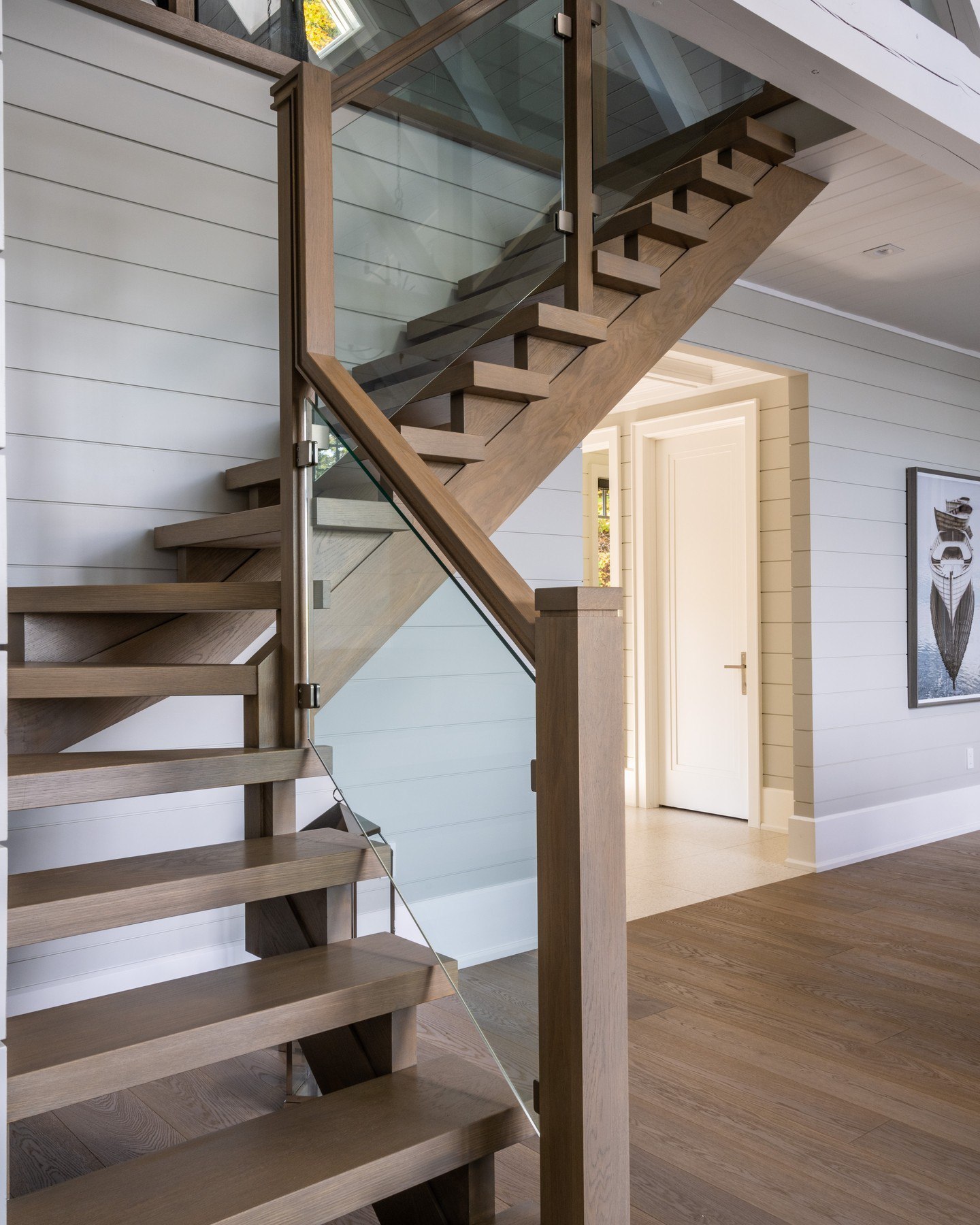 29 Glass Staircase Ideas: Elegance Meets Modern Design - placeideal.com