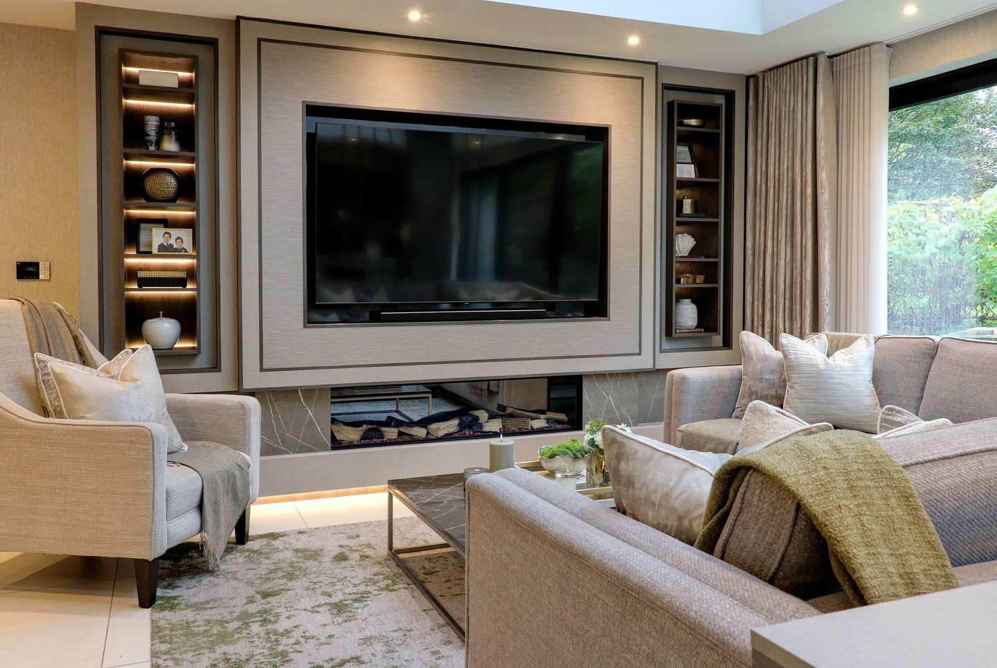 38 Fireplace Ideas with TV: Ultimate Living Room Enhancements ...