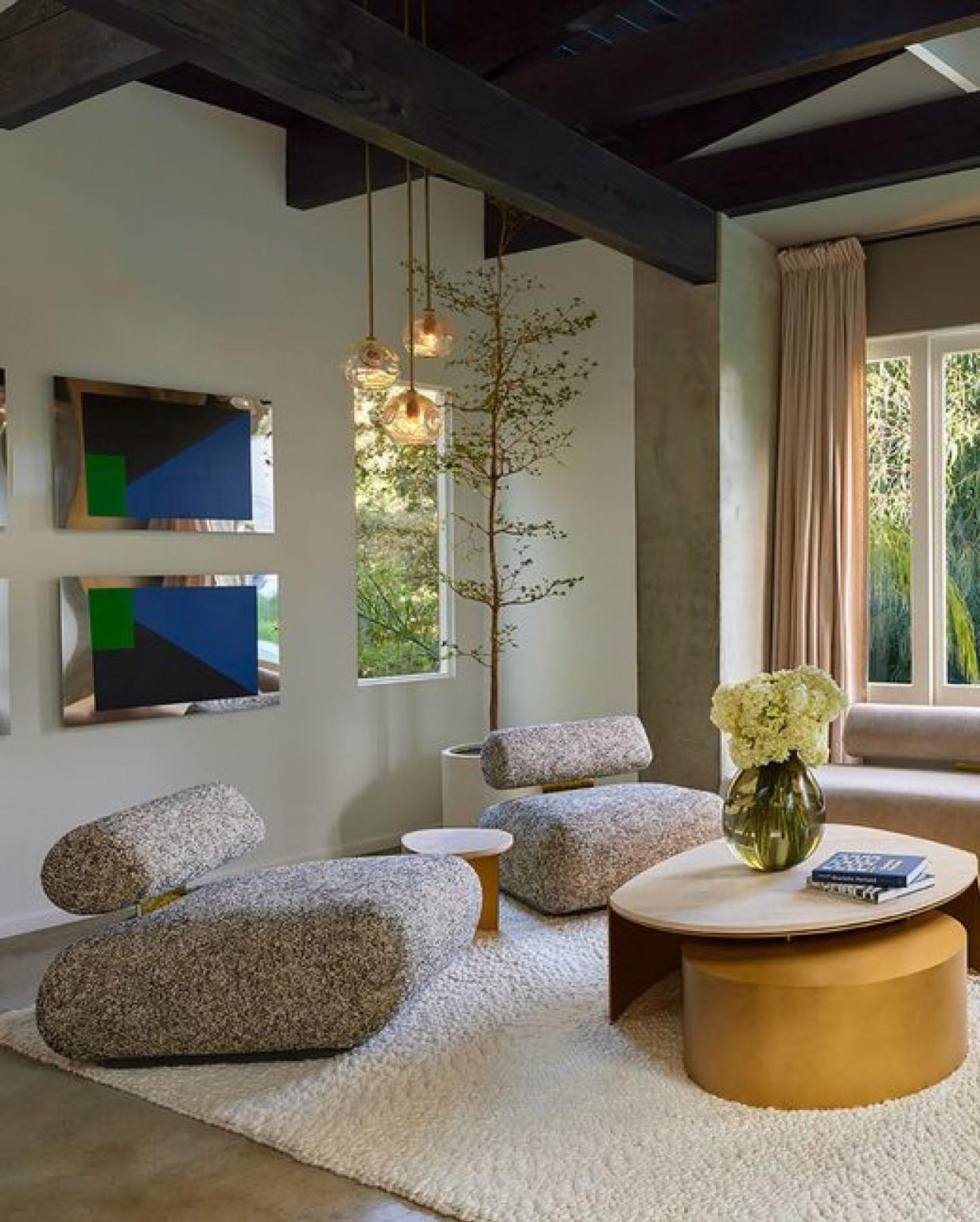 View of 22 Minimalist Living Room Lighting Ideas: Light Reimagined