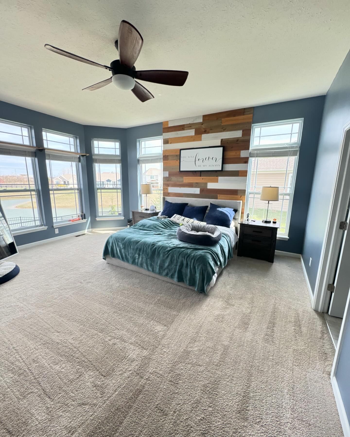 Explore 34 Bedroom Accent Wall Ideas for Stylish Home Décor ...