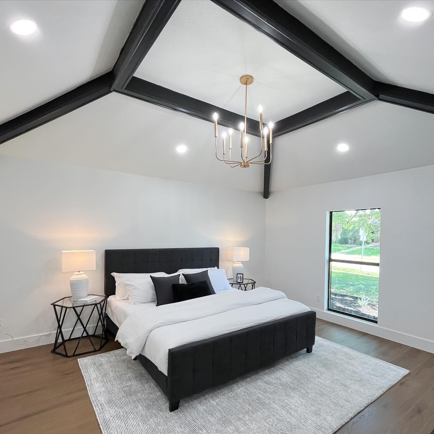 31 Bedroom Ceiling Ideas to Elevate Your Space - Discover Now ...