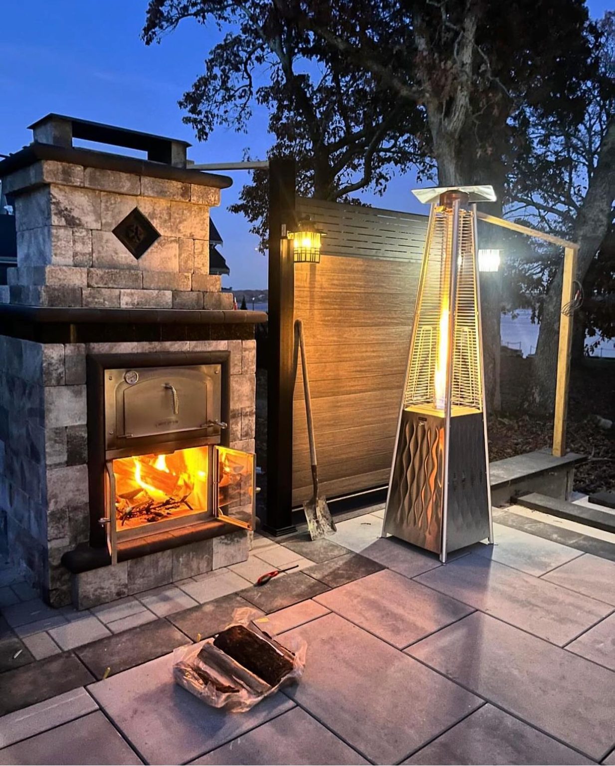 39 Outdoor Fireplace Ideas: Rustic Charm to Contemporary Elegance ...