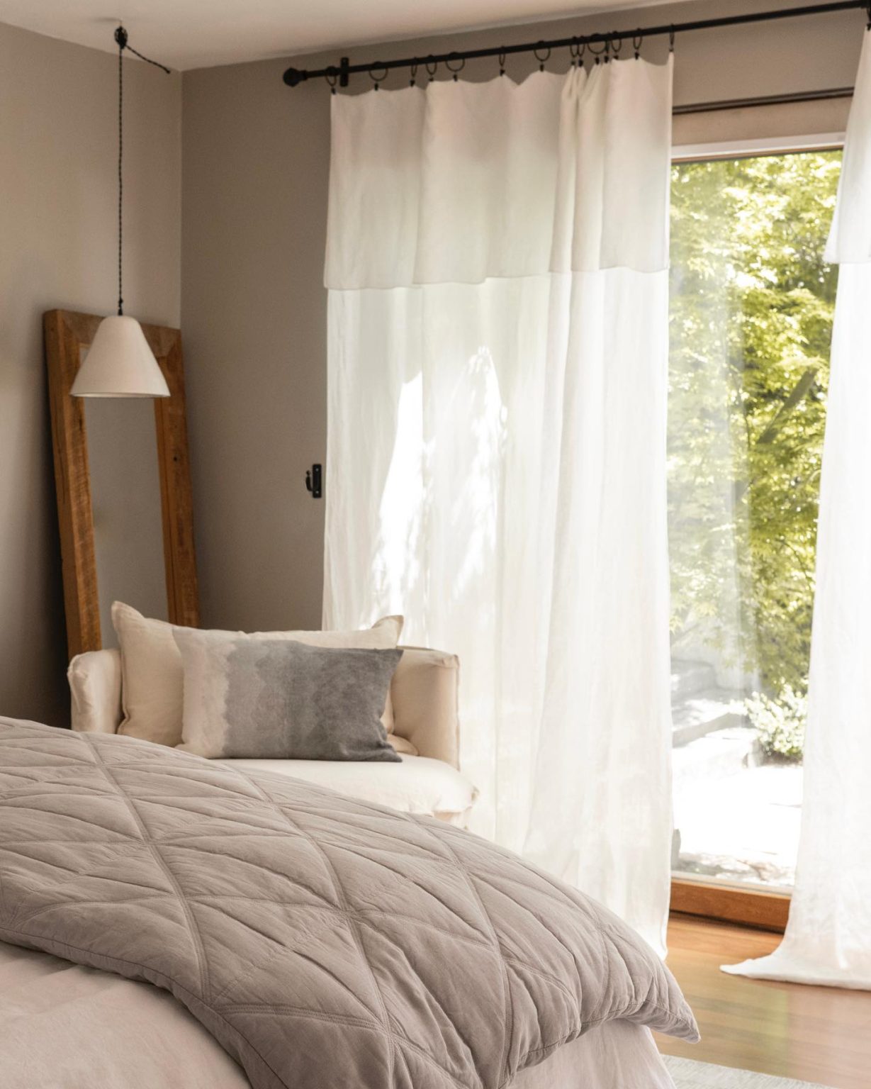 33 Bedroom Curtain Ideas to Elevate Your Sanctuary's Style - placeideal.com