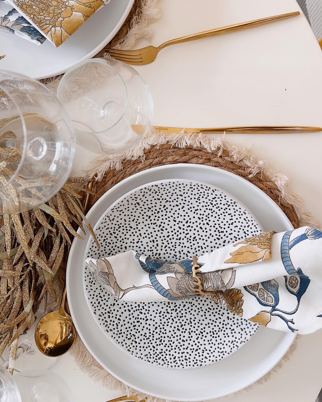 33 Table Settings Ideas: Elevate Your Dining Ambiance - placeideal.com