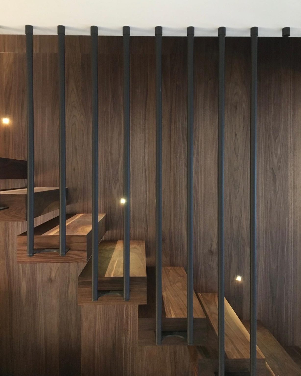 27 Dark Staircase Ideas - Transform Your Home with Elegant Designs ...