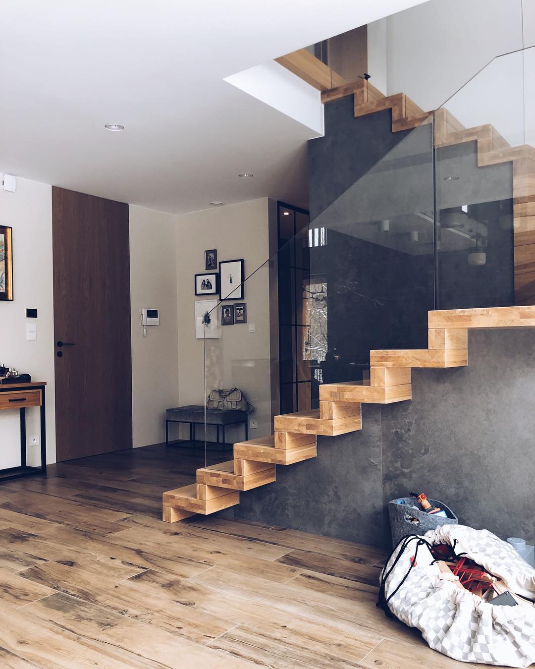 34 Unique Staircase Ideas to Elevate Your Home's Design Elegantly ...