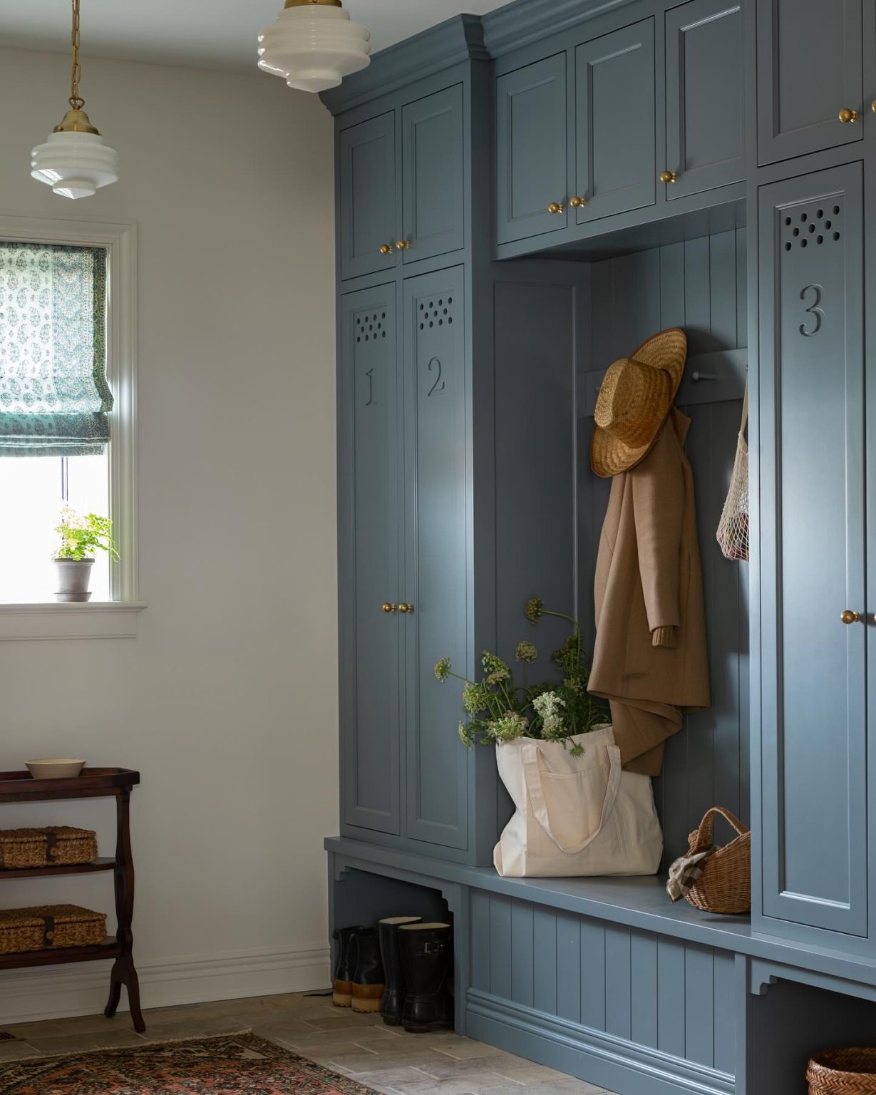 37 Mudroom Ideas - Enhance Your Home with Practical and Stylish Designs ...