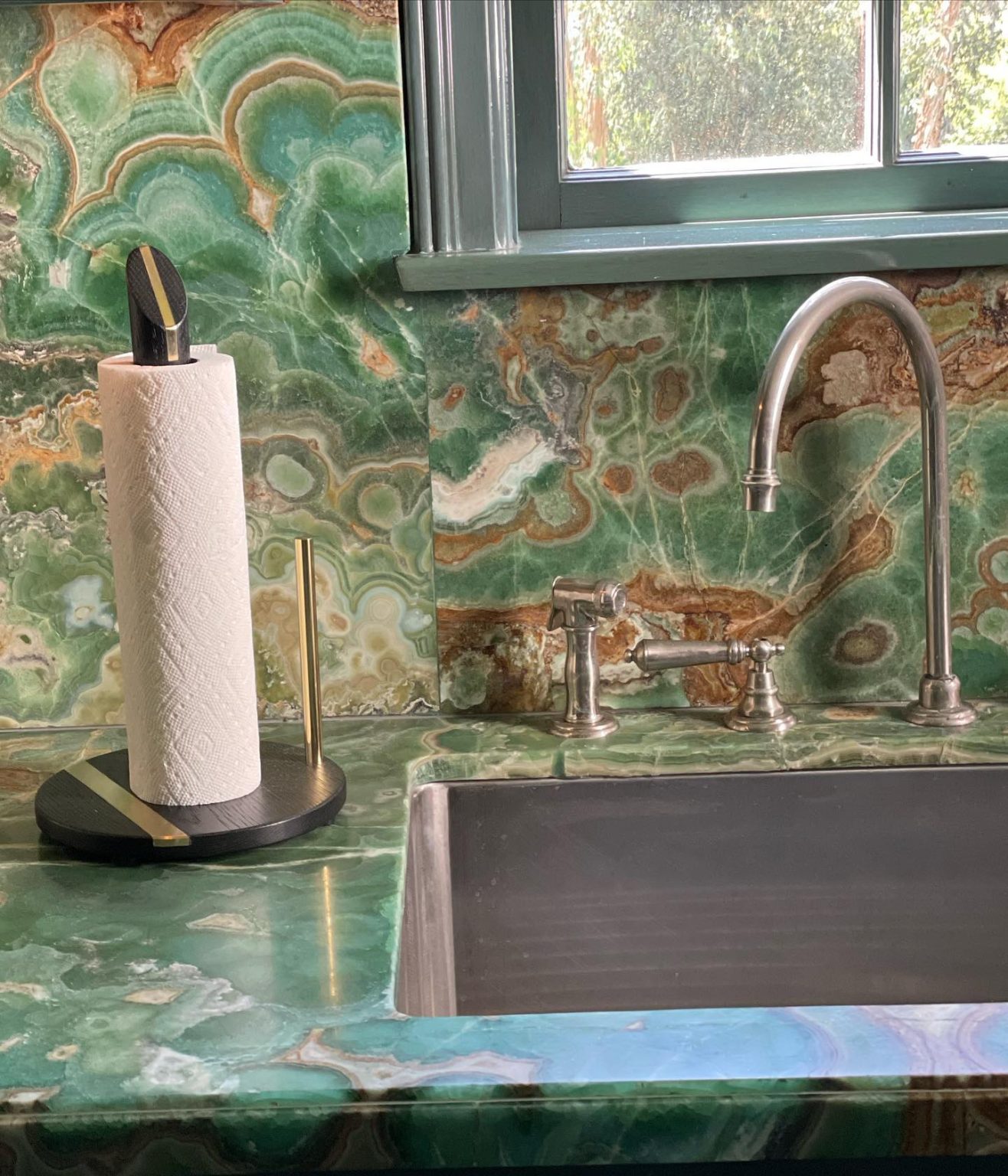 33 Unique Paper Towel Holder Ideas to Elevate Your Kitchen Decor ...