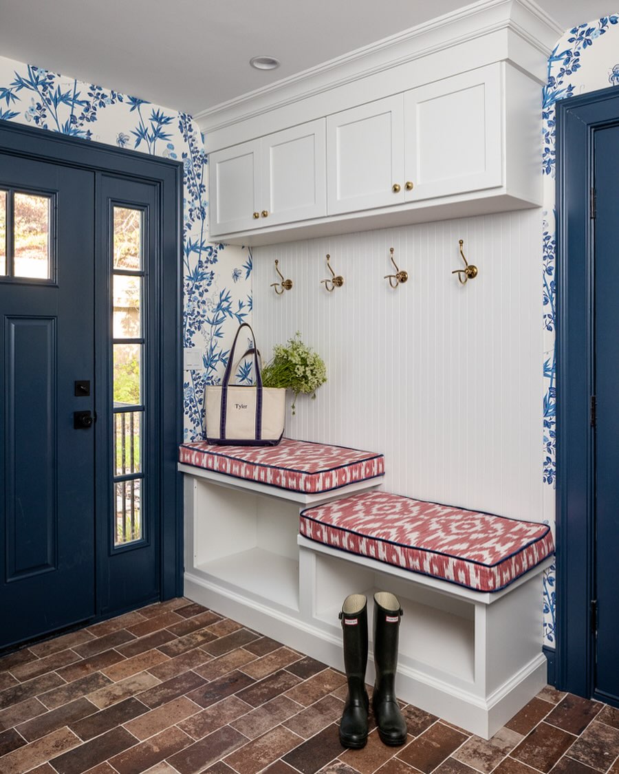 37 Mudroom Ideas - Enhance Your Home with Practical and Stylish Designs ...