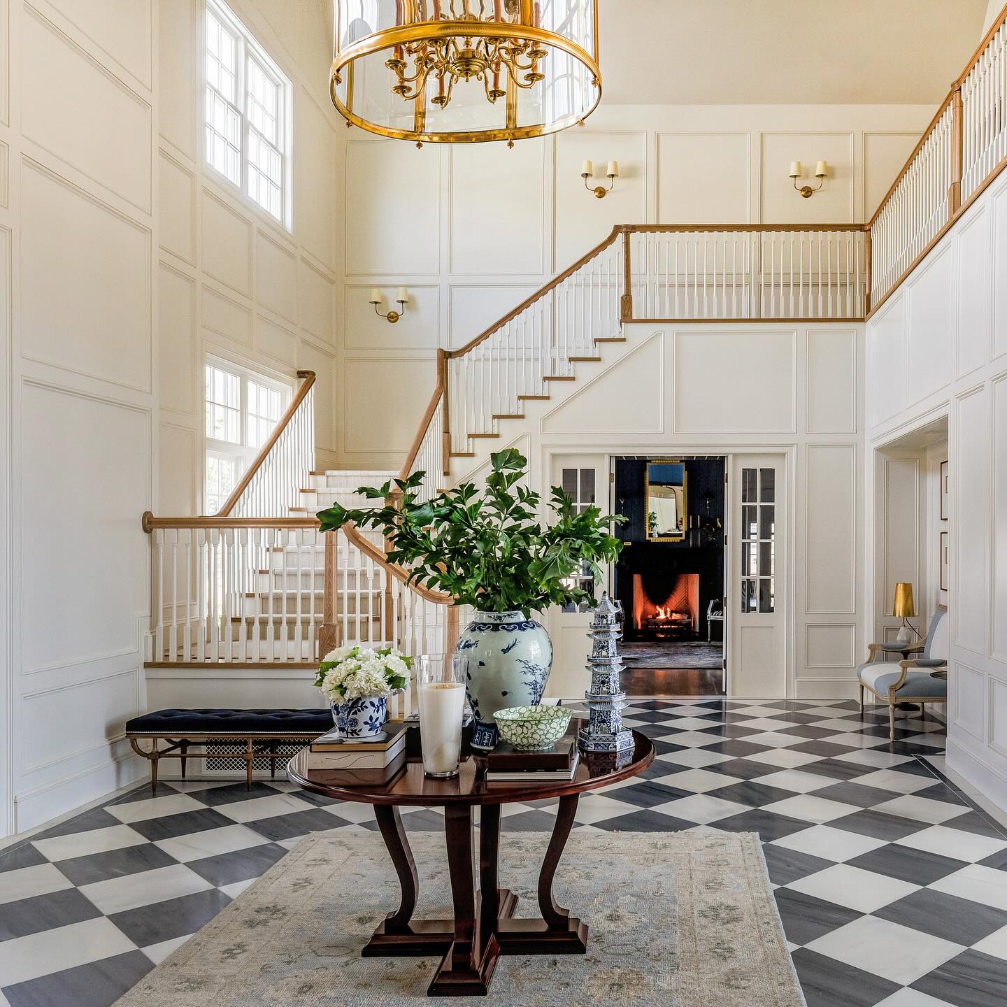 21 Tall Wall Decor Ideas to Elevate Your Home’s Aesthetic - placeideal.com