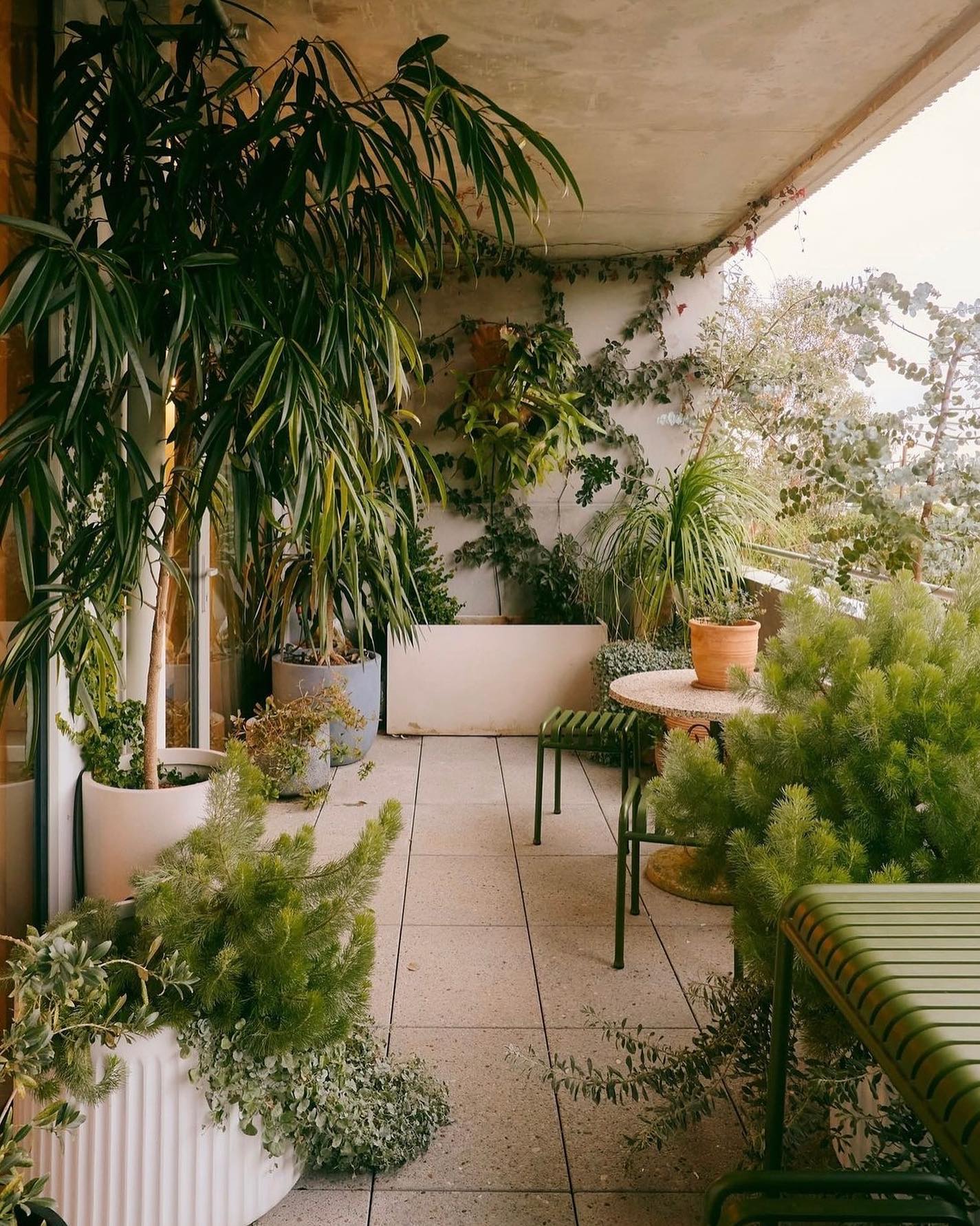 32 Balcony Garden Ideas: Create Your Own Urban Oasis - placeideal.com