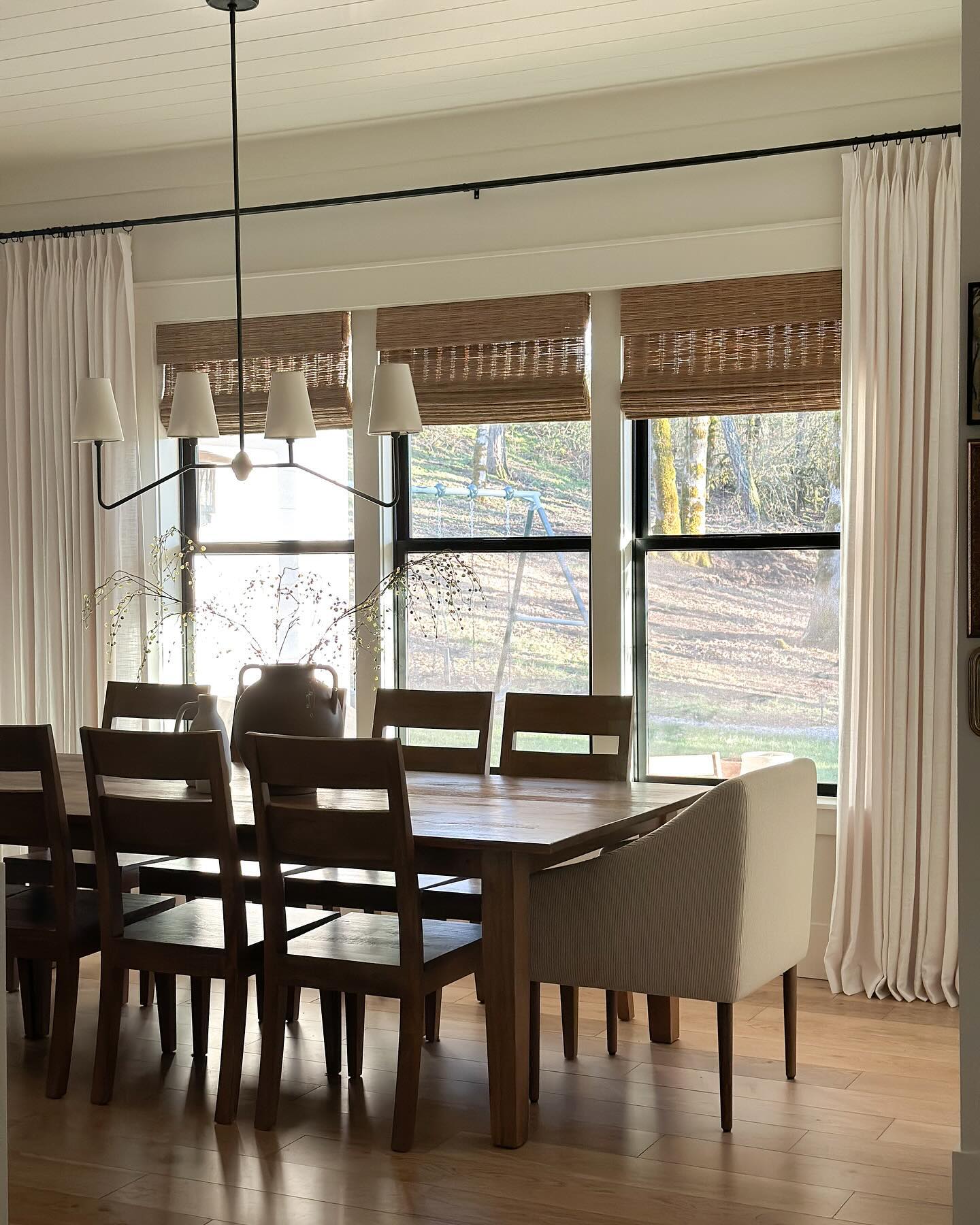 Explore 28 Top Dining Room Curtain Ideas to Refresh Your Home's Style