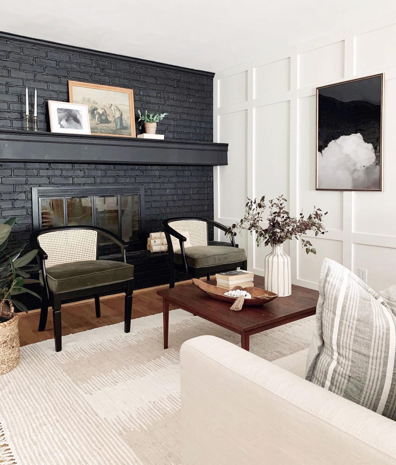 24 Modern Dark Living Room Ideas: Elegant, Cozy, and Stylish Designs ...