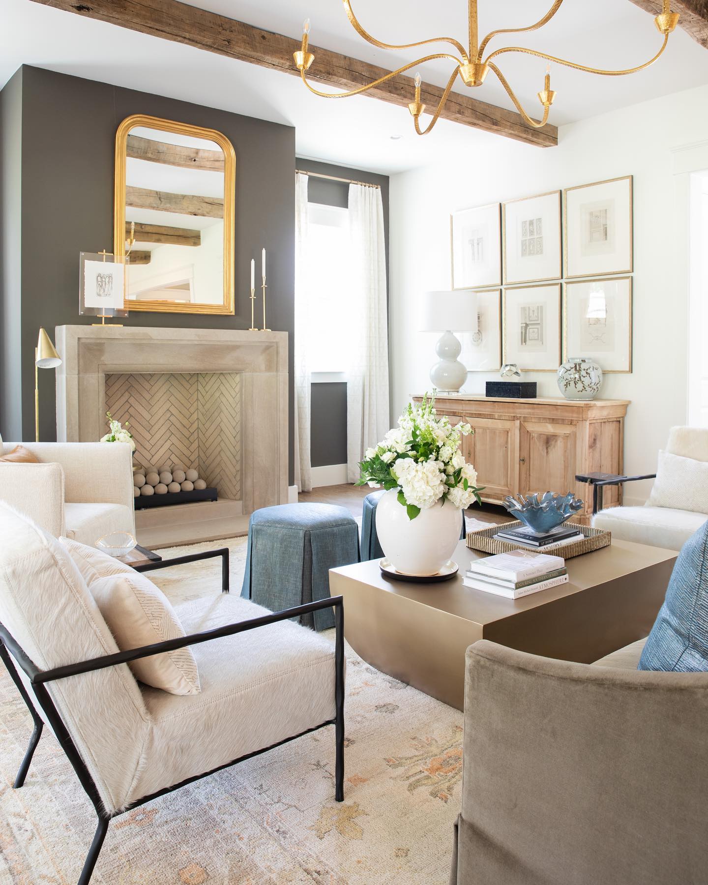 32 Decorating Ideas for High Ceilings: Transform Your Living Room with ...