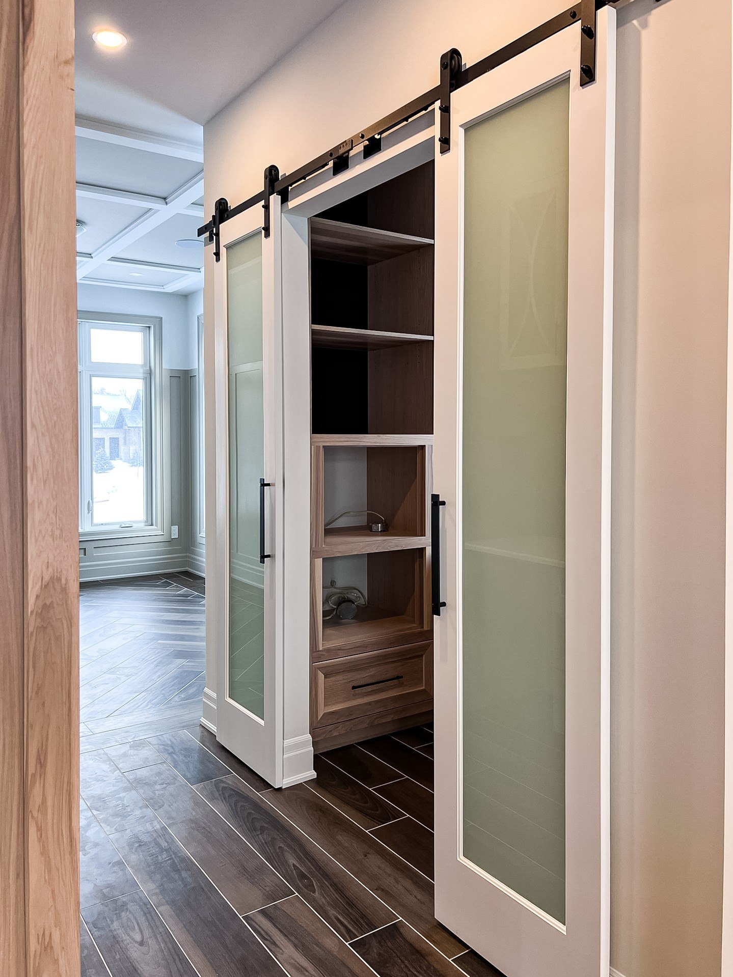 Transform Your Home: 35 Barn Doors in the House for Modern, Rustic, and ...