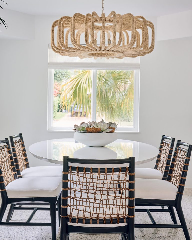 28 Stunning Coastal Dining Room Ideas for a Beach-Inspired Home ...