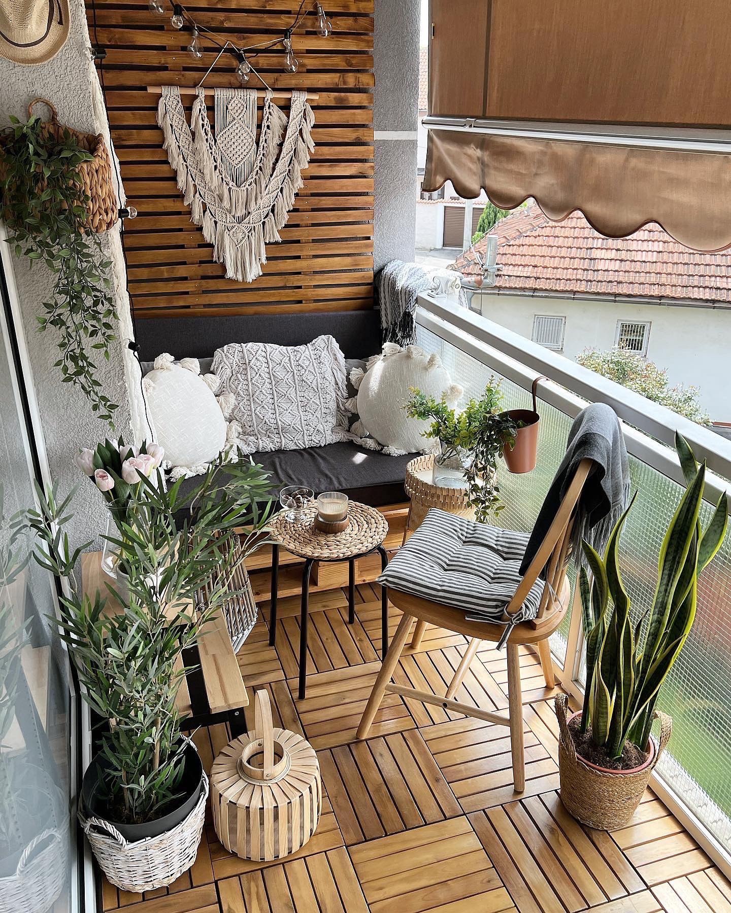 35 Stunning Balcony Decor Ideas To Transform Your Outdoor Space 35 Stunning Balcony Decor Ideas To Transform Your Outdoor Space