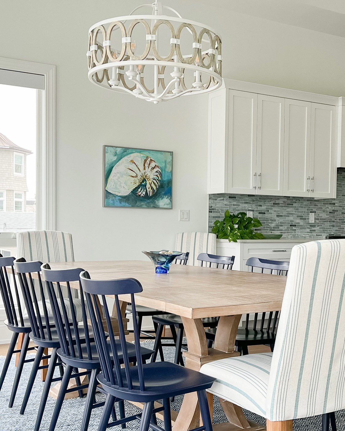 28 Stunning Coastal Dining Room Ideas for a Beach-Inspired Home ...